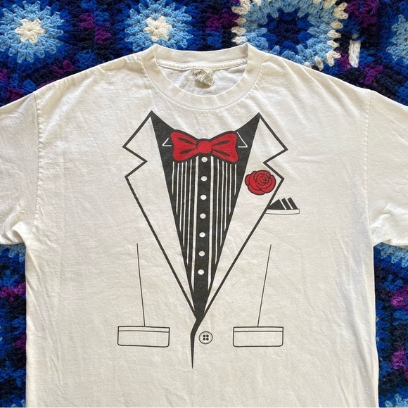 Y2k vintage ironic white tuxedo tee shirt - size XL - Picture 3 of 8